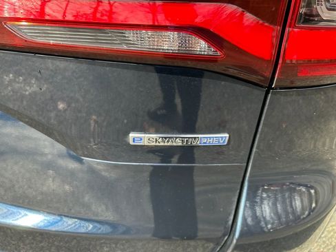 Used 2025 MAZDA CX-90 Plug-In Hybrid w/ Premium Plus image 12