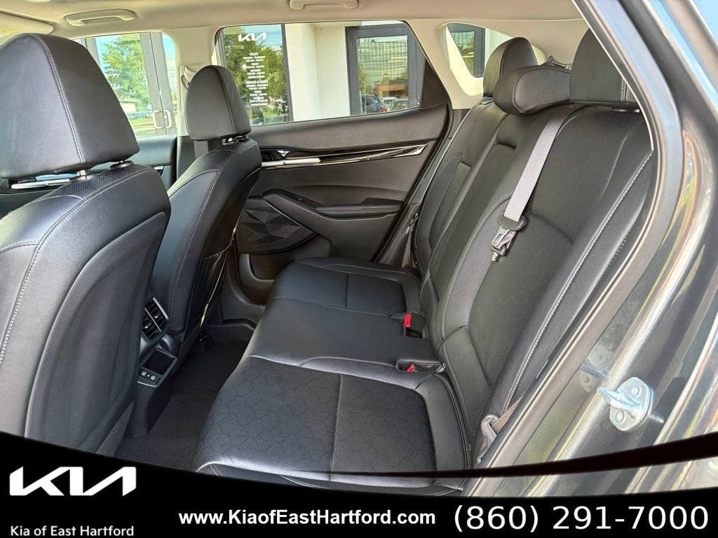 Certified 2024 Kia Seltos EX AWD/4WD image 18