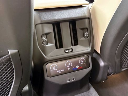 Used 2026 BMW X3 xDrive30i AWD/4WD image 16