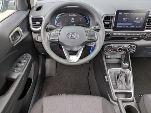 New 2026 Hyundai Venue SE FWD image 14