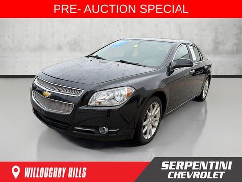 Used 2010 Chevrolet Malibu LTZ image 1