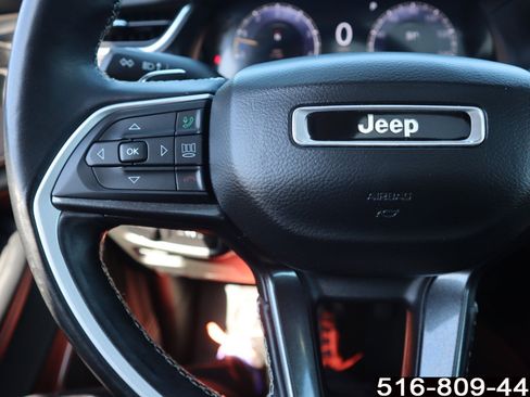 Used 2021 Jeep Grand Cherokee L Laredo w/ Luxury Tech Group I image 16