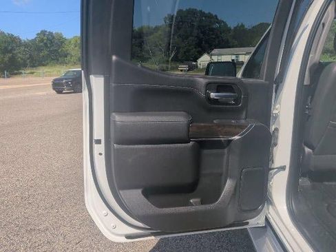 Used 2021 GMC Sierra 1500 SLT AWD/4WD image 11