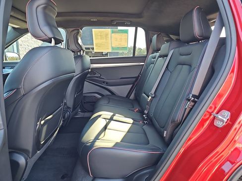 Used 2024 Jeep Wagoneer Launch Edition image 19