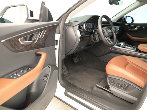 Certified 2023 Audi Q8 Premium w/ Convenience Package AWD/4WD image 14