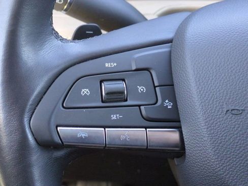 Used 2024 Cadillac XT4 Premium Luxury FWD image 24