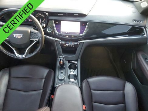 Certified 2022 Cadillac XT6 Premium Luxury image 22