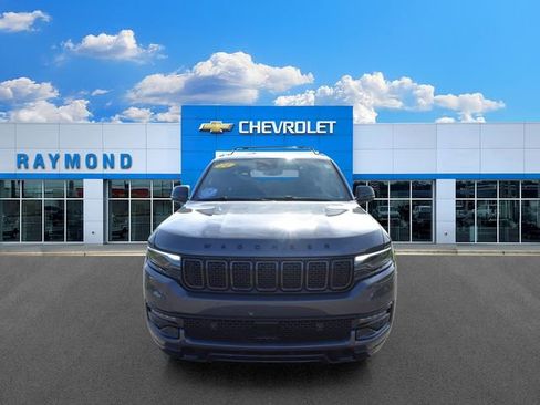 Used 2024 Jeep Wagoneer Series II AWD/4WD image 8