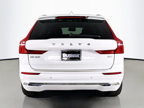 Certified 2022 Volvo XC60 B5 Inscription w/ Advanced Package image 6