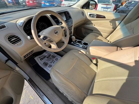 Used 2014 Nissan Pathfinder Platinum AWD/4WD image 15