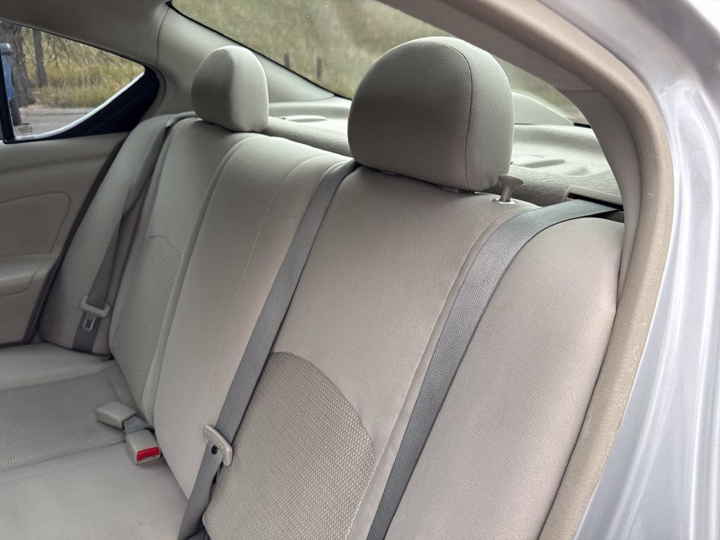 Used 2012 Nissan Versa FWD image 21