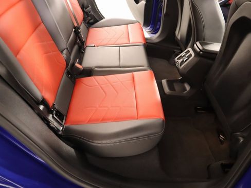 Used 2025 BMW X2 xDrive28i w/ M Sport Package image 15