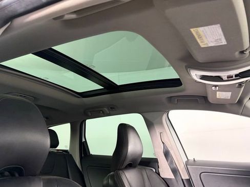 Used 2017 Volvo XC60 T6 Dynamic w/ Advanced Package image 26
