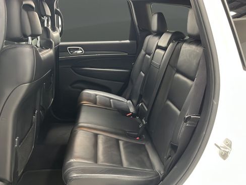Used 2019 Jeep Grand Cherokee Limited AWD/4WD image 23
