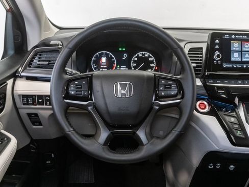 Used 2026 Honda Odyssey Elite image 14
