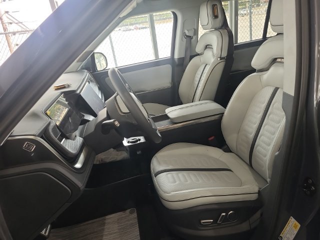 Used 2024 Rivian R1S Adventure Dual AWD/4WD image 14