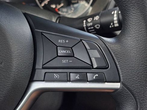 Used 2024 Nissan Altima 2.5 SV FWD image 23