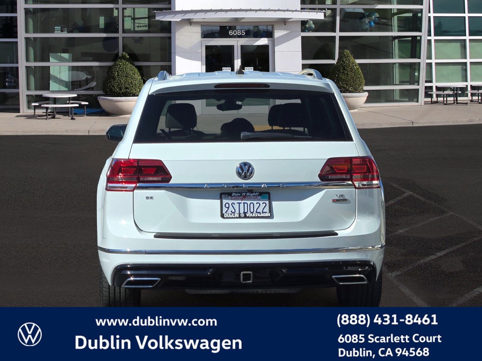 Used 2018 Volkswagen Atlas SE w/ R-Line Package AWD/4WD image 5