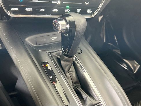 Used 2022 Honda HR-V EX image 16