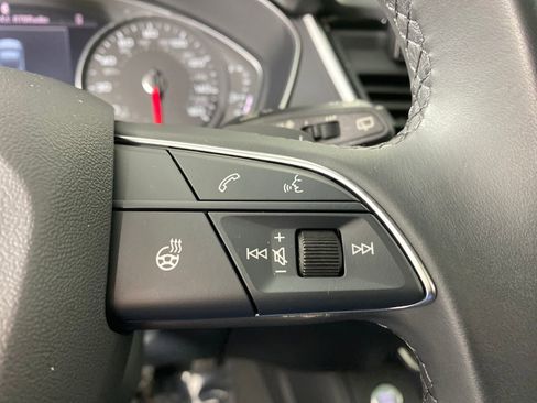 Used 2024 Audi Q5 2.0T Premium image 17