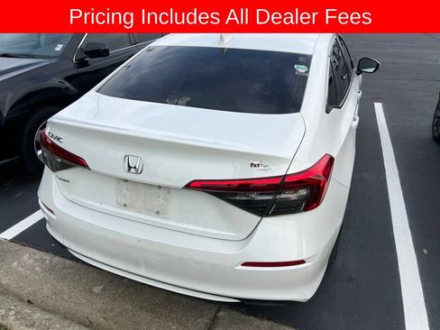 Used 2022 Honda Civic EX image 2