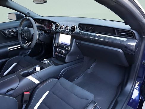 Used 2020 Ford Mustang Shelby GT500 w/ Technology Package RWD image 27