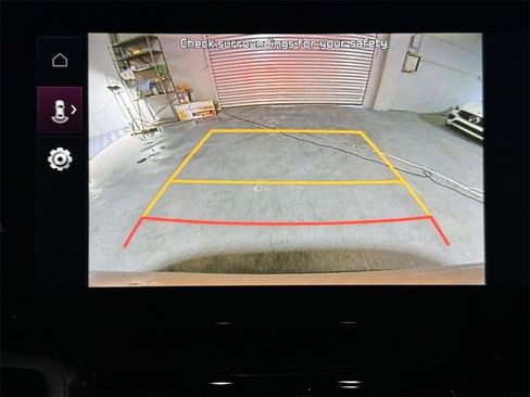 Used 2023 Kia Sorento S w/ Panoramic Sunroof Package image 28