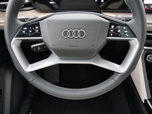 New 2025 Audi Q5 Prestige image 8
