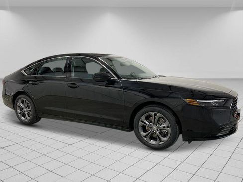 New 2025 Honda Accord EX-L image 8