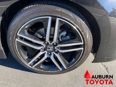 Used 2017 Honda Accord Sport image 9