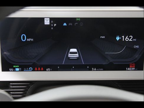 Certified 2024 Hyundai Ioniq 5 SEL RWD image 8