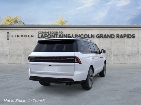 New 2026 Lincoln Navigator Black Label AWD/4WD image 8