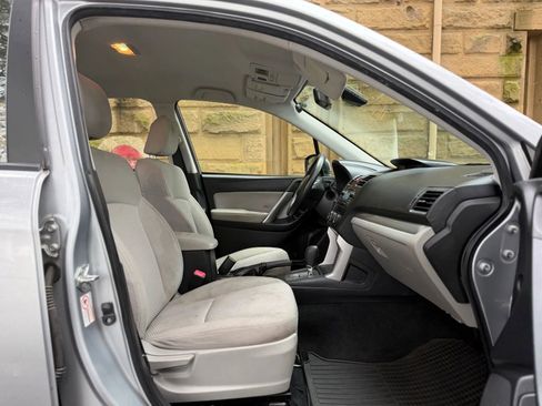 Used 2015 Subaru Forester 2.5i w/ Alloy Wheel Package image 32