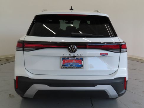 New 2025 Volkswagen Tiguan S image 5