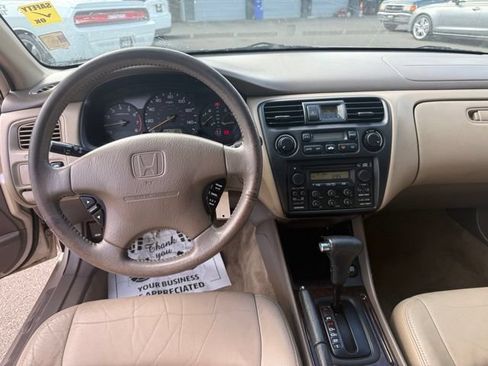 Used 2000 Honda Accord EX image 13