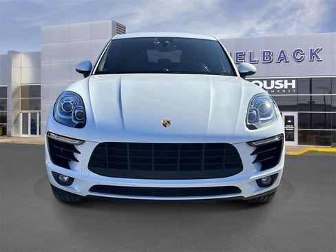 Used 2018 Porsche Macan image 2