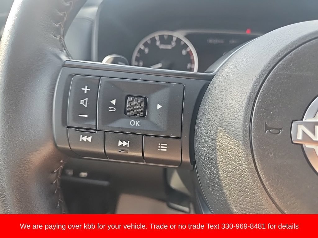 Used 2024 Nissan Rogue SV w/ SV Premium Package AWD/4WD image 16
