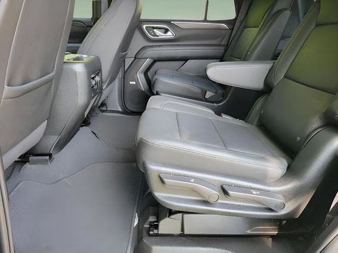 Used 2024 Chevrolet Tahoe LT image 12