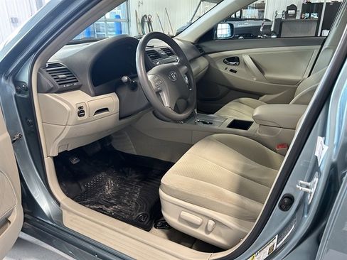 Used 2009 Toyota Camry SE image 9