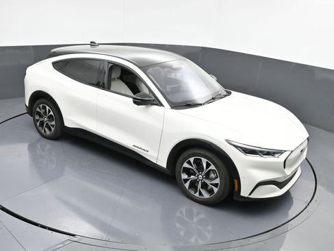 Used 2023 Ford Mustang Mach-E Premium image 28