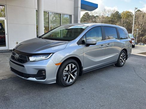 New 2026 Honda Odyssey EX-L image 2