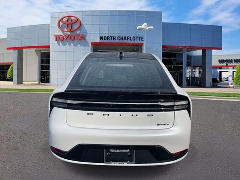 New 2026 Toyota Prius Plug-In Hybrid image 10
