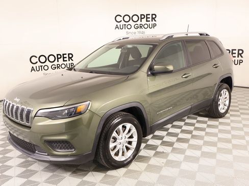 Used 2020 Jeep Cherokee Latitude FWD image 9