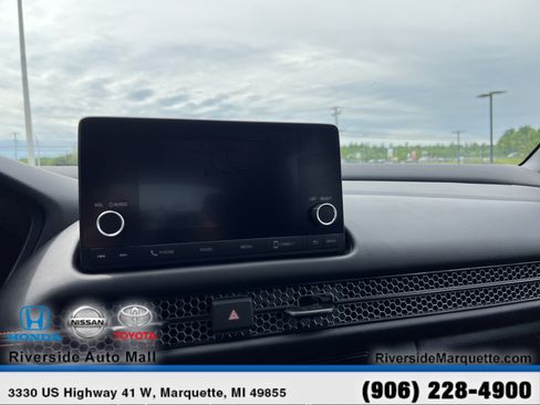 Used 2025 Honda HR-V Sport image 17