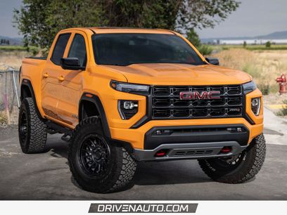 Used 2025 GMC Canyon AT4 w/ Technology Plus Package