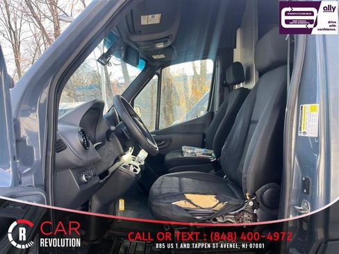 Used 2019 Mercedes-Benz Sprinter 170 image 11