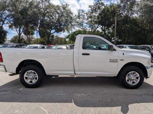 Used 2017 RAM 2500 Tradesman w/ Chrome Appearance Group image 5