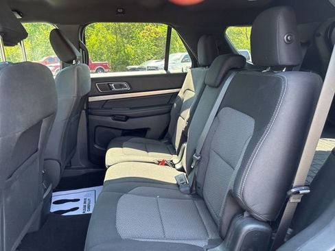 Used 2019 Ford Explorer XLT w/ Class III Trailer Tow Package AWD/4WD image 13