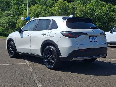 Certified 2024 Honda HR-V Sport image 7
