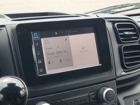 Used 2025 RAM ProMaster 2500 w/ Convenience Group image 19